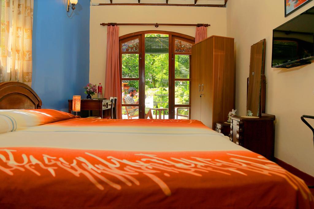 Holiday Nest Bed & Breakfast วัดดูวา ภายนอก รูปภาพ