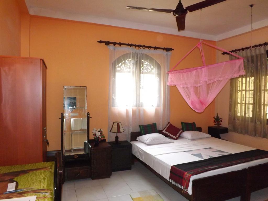 Holiday Nest Bed & Breakfast วัดดูวา ห้อง รูปภาพ